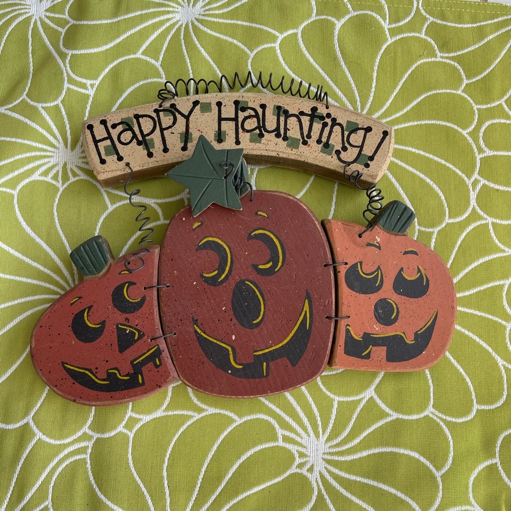 🎃Adorable reversible fall/Halloween wooden sign